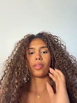 stormyy  online show from March 22, 2026, 10:02 pm