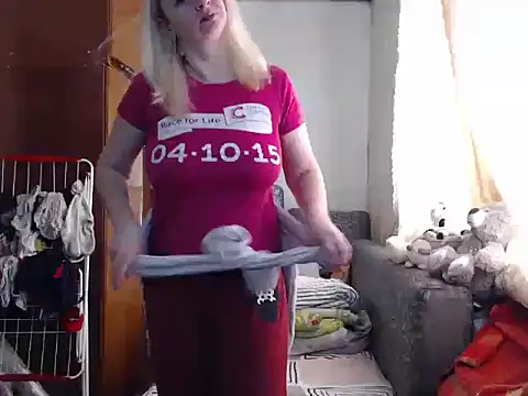 BustyBlond online show from February 12, 2025, 6:51 am