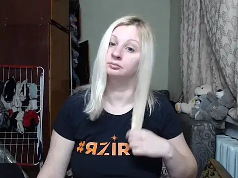 BustyBlond online show from February 26, 2025, 6:11 pm