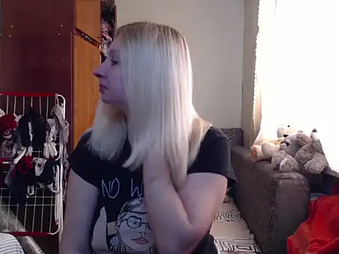 BustyBlond online show from February 28, 2025, 5:26 am