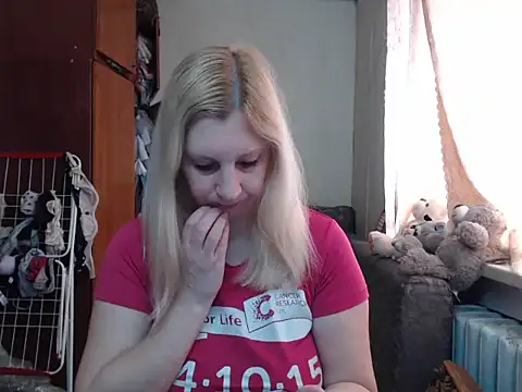 BustyBlond online show from March 17, 2025, 6:07 am