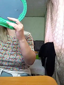 BustyBlond online show from October 13, 2025, 4:12 am