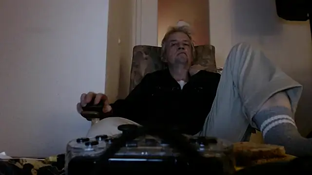 Cordt27 online show from September 25, 2025, 6:22 pm