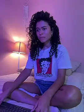 GabriSaenz online show from December 15, 2024, 8:25 pm