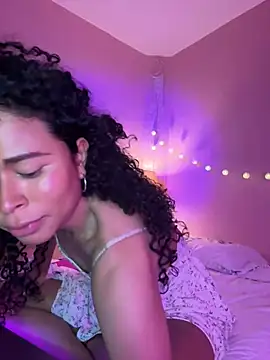 GabriSaenz online show from January 23, 2025, 10:33 pm