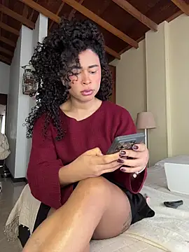 GabriSaenz online show from February 2, 2026, 1:54 pm