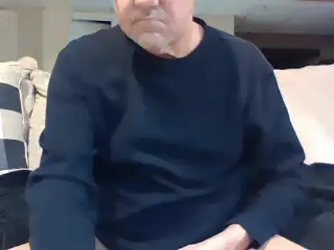 Snapshot of takeitall101 chatting on December 9, 2024, 7:17 am takeitall101 online show from December 9, 2024, 7:17 am