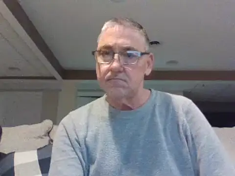 Snapshot of takeitall101 chatting on March 15, 2025, 4:46 am takeitall101 online show from March 15, 2025, 4:46 am