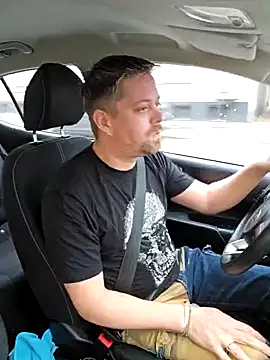 Trucker Hunter online show from December 27, 2024, 12:12 pm