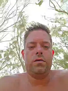 Trucker Hunter online show from October 4, 2025, 1:53 pm