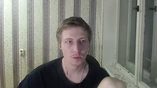 Snapshot of darienlarge chatting on February 7, 2025, 10:09 pm darienlarge online show from February 7, 2025, 10:09 pm