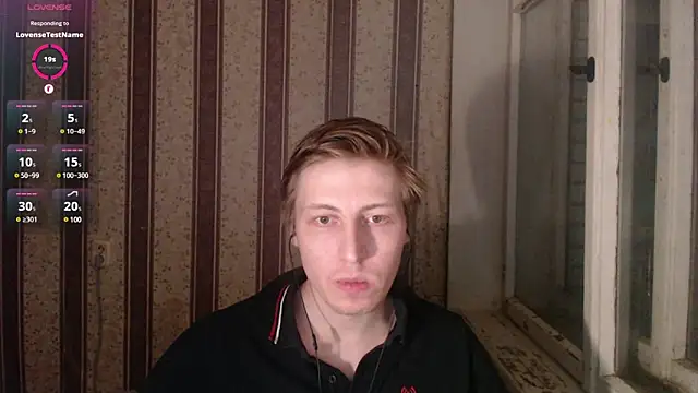 Snapshot of darienlarge chatting on February 16, 2025, 3:59 pm darienlarge online show from February 16, 2025, 3:59 pm