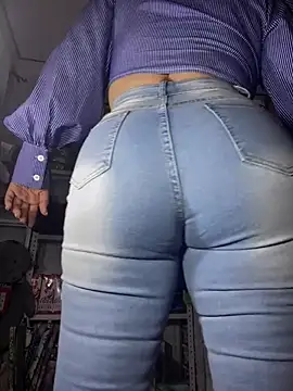 Snapshot of sammyqueenx21 chatting on March 11, 2025, 11:37 pm sammyqueenx21 online show from March 11, 2025, 11:37 pm