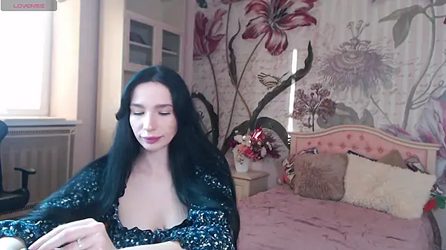 AliciaBow online show from October 31, 2025, 1:23 pm