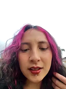  Laary online show from September 19, 2025, 9:48 pm