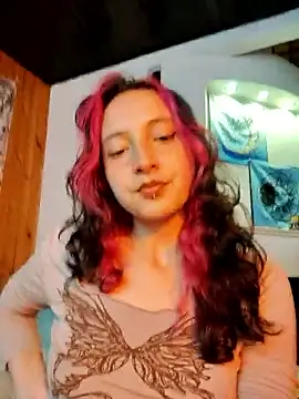  Laary online show from September 23, 2025, 8:45 pm