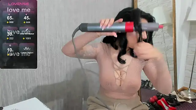 ElisaBaxter online show from February 11, 2025, 8:48 am