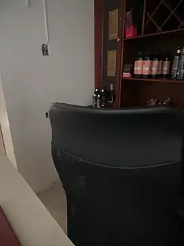 SSCARLETH  online show from February 10, 2026, 11:47 am