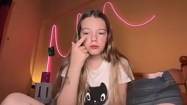 -veranito- online show from October 26, 2025, 3:01 am