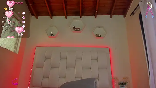 shanakendall online show from February 19, 2025, 2:23 pm