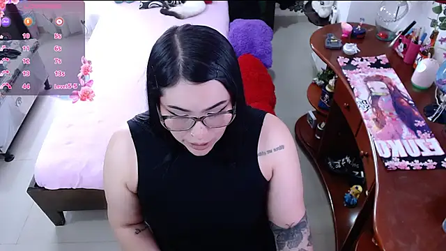 lufek23 online show from December 20, 2024, 6:24 pm