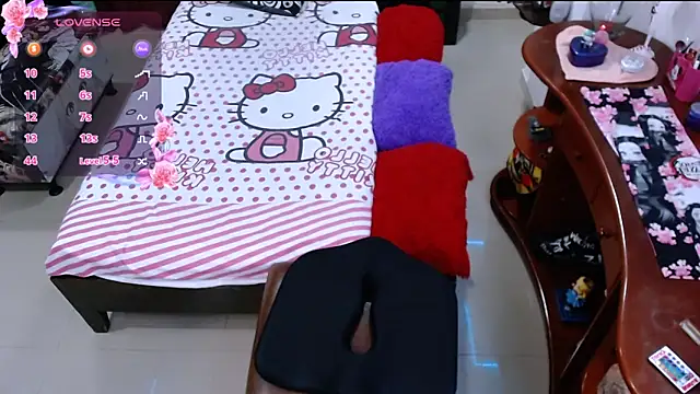 lufek23 online show from February 19, 2025, 12:35 am