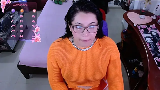 lufek23 online show from March 2, 2025, 10:16 pm