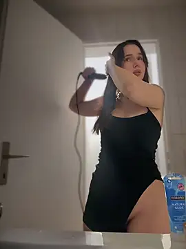 TheCinderella online show from February 3, 2025, 10:43 pm