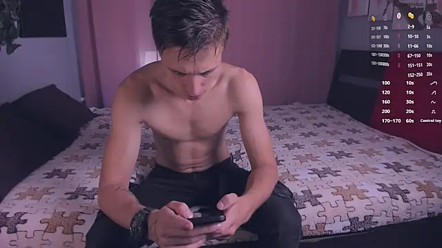 Snapshot of NigelStriker chatting on September 27, 2025, 4:39 am NigelStriker online show from September 27, 2025, 4:39 am