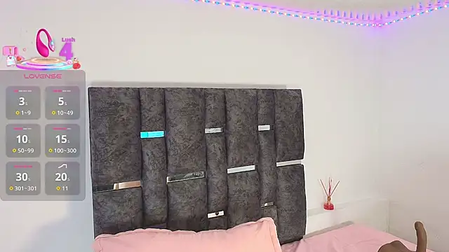 Natasharuso online show from September 26, 2025, 12:09 pm