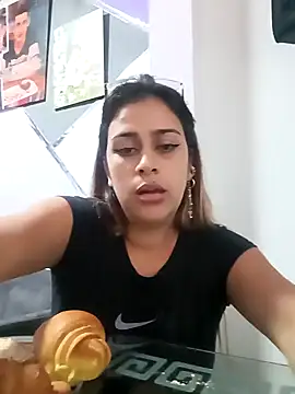 Latina sexy1 online show from February 18, 2025, 3:21 pm