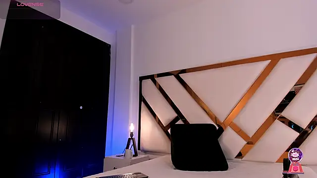 Aron cruz online show from March 5, 2026, 1:18 pm