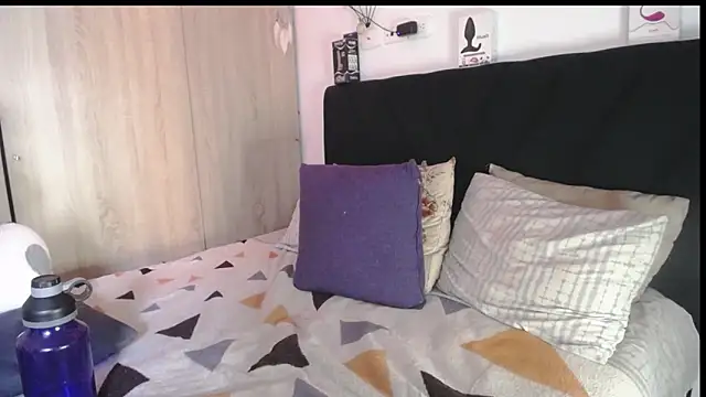 Santiago kiler online show from April 18, 2026, 7:58 pm