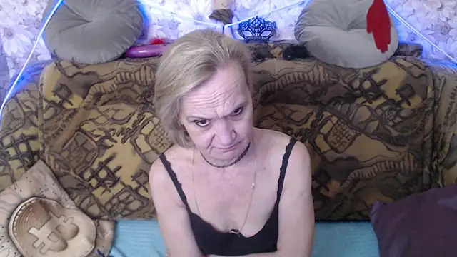 MissBekker online show from December 20, 2024, 3:58 am