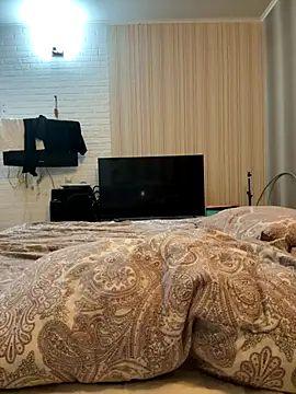 BBWOOW online show from September 12, 2025, 5:35 pm