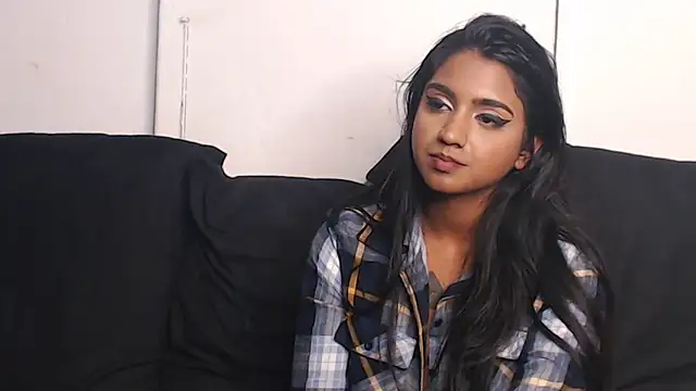 Snapshot of Delilah_Blazee chatting on February 23, 2025, 9:48 pm Delilah Blazee online show from February 23, 2025, 9:48 pm