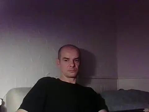 Snapshot of BadRec40 chatting on February 20, 2026, 5:46 pm BadRec40 online show from February 20, 2026, 5:46 pm