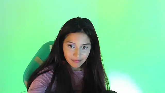 Snapshot of Little_Lisy chatting on February 17, 2025, 3:58 am Little Lisy online show from February 17, 2025, 3:58 am