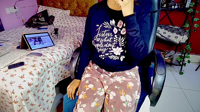 Naughty nightz online show from January 22, 2025, 1:20 am