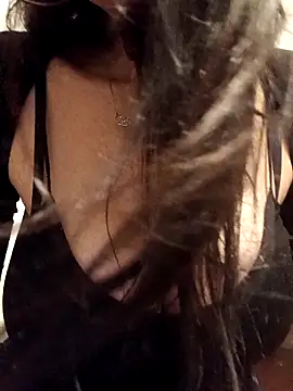 eva750 online show from December 17, 2025, 3:40 pm