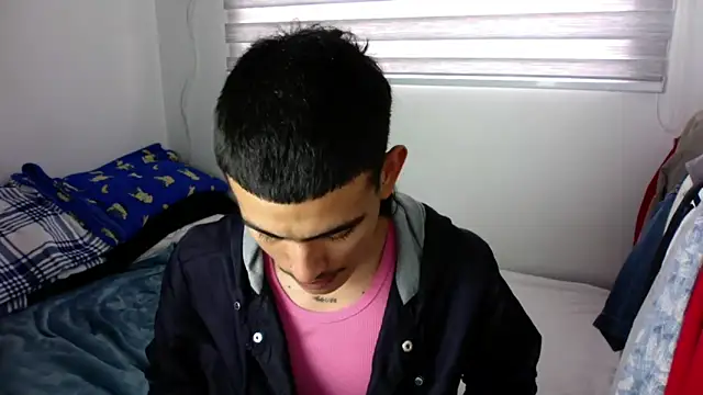 sorry-mom69 online show from September 22, 2025, 6:32 pm