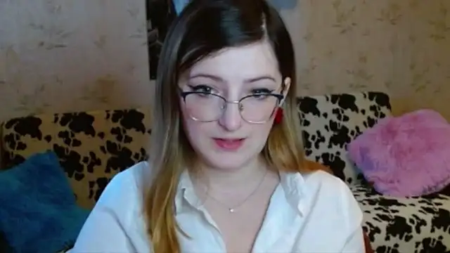 Arielsssplash online show from October 16, 2025, 6:47 am