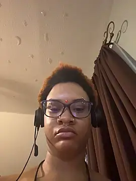 nickytheehawtie online show from March 6, 2026, 2:41 am