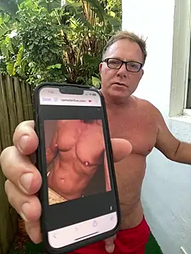 Snapshot of Cockmilker09 chatting on September 20, 2025, 11:33 am Cockmilker09 online show from September 20, 2025, 11:33 am