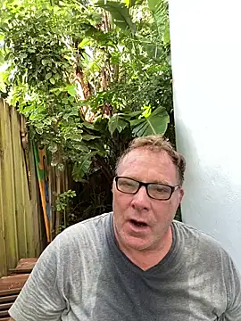 Snapshot of Cockmilker09 chatting on September 27, 2025, 12:21 pm Cockmilker09 online show from September 27, 2025, 12:21 pm