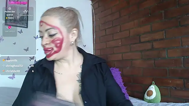 LIila28six online show from February 27, 2025, 3:26 pm