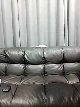 nam tootsis online show from February 20, 2025, 2:07 am