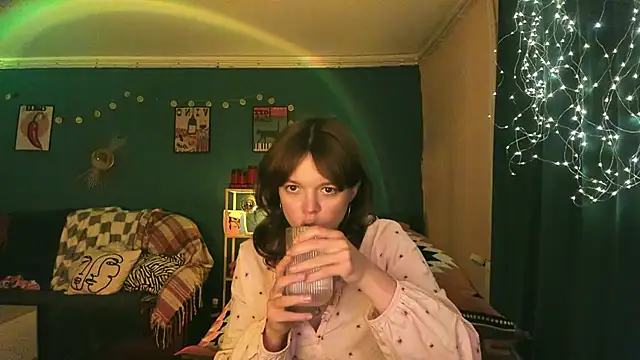 ClancyMorissey online show from June 5, 2026, 7:19 pm
