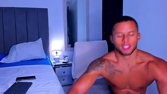 ethan brown  online show from October 4, 2025, 3:32 pm