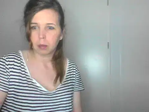 loveis007 online show from March 12, 2025, 11:12 pm